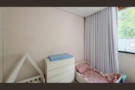 Quarto de casa à venda com 2 quartos, 137m² em Santa Tereza, Belo Horizonte
