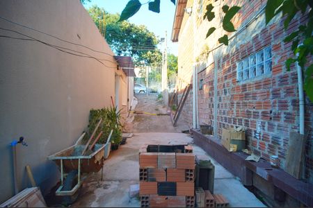 Casa à venda com 150m², 2 quartos e 2 vagasCorredor