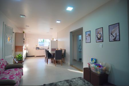 Sala de casa à venda com 2 quartos, 150m² em Santo Andre, São Leopoldo