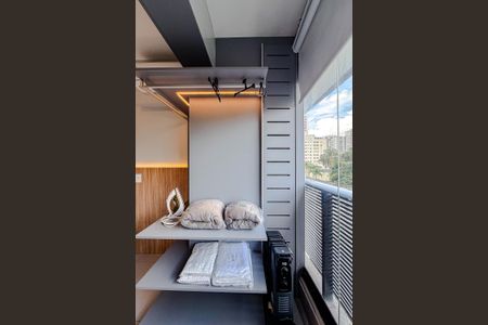 Varanda de kitnet/studio para alugar com 1 quarto, 25m² em Vila Mariana, São Paulo