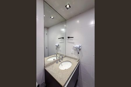 Studio para alugar com 25m², 1 quarto e sem vaga Studio para alugar com 25m², 1 quarto e sem vagaBanheiro