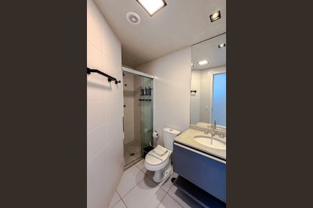 Banheiro de kitnet/studio para alugar com 1 quarto, 25m² em Vila Mariana, São Paulo