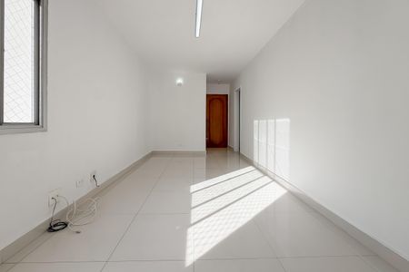 Sala de apartamento para alugar com 3 quartos, 73m² em Vila Monumento, São Paulo