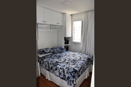 Apartamento para alugar com 52m², 2 quartos e 1 vaga Apartamento para alugar com 52m², 2 quartos e 1 vagaDetalhe - Quarto 01 com Suíte