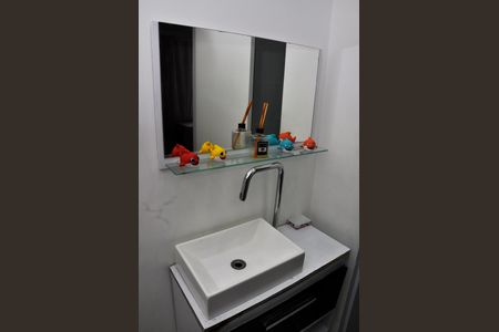 Apartamento para alugar com 52m², 2 quartos e 1 vaga Apartamento para alugar com 52m², 2 quartos e 1 vagaDetalhe - Banheiro Social