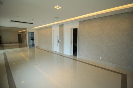 Apartamento à venda com 4 quartos, 202m² em Água Rasa, São Paulo