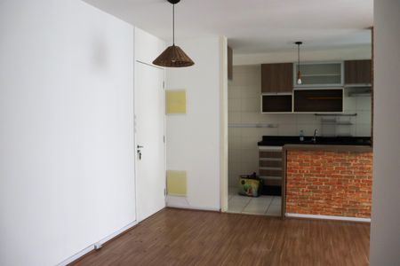 Sala de apartamento para alugar com 2 quartos, 64m² em Jardim, Santo André