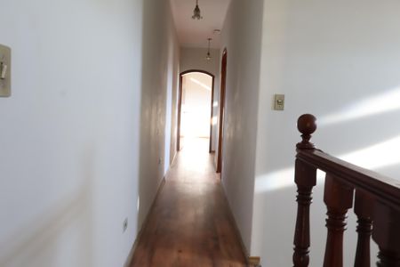 Casa para alugar com 215m², 3 quartos e 2 vagasCorredor