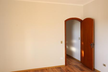 Casa à venda com 215m², 3 quartos e 2 vagasQuarto 1