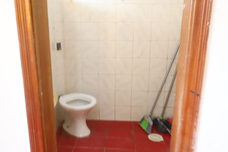 Casa para alugar com 215m², 3 quartos e 2 vagasBanheiro serviço 2