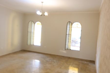 Sala de casa para alugar com 2 quartos, 247m² em Jardim Ibitirama, São Paulo