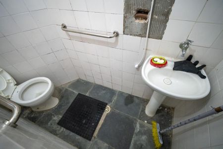 Casa para alugar com 190m², 3 quartos e 2 vagas Casa para alugar com 190m², 3 quartos e 2 vagasBanheiro de Serviço