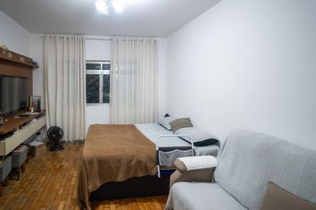 Sala de casa para alugar com 3 quartos, 190m² em Parque Fongaro, São Paulo