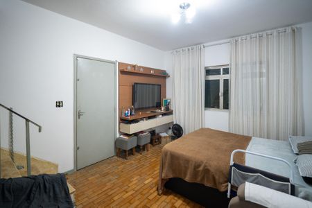 Sala de casa para alugar com 3 quartos, 190m² em Parque Fongaro, São Paulo