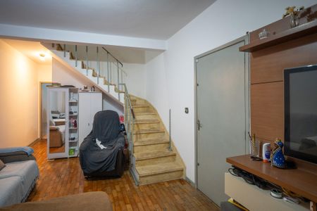 Sala de casa para alugar com 3 quartos, 190m² em Parque Fongaro, São Paulo