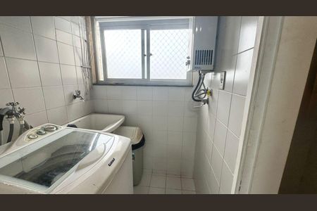 Apartamento à venda com 76m², 3 quartos e 1 vagaÁrea de serviço