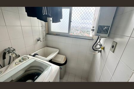 Apartamento à venda com 76m², 3 quartos e 1 vagaÁrea de serviço