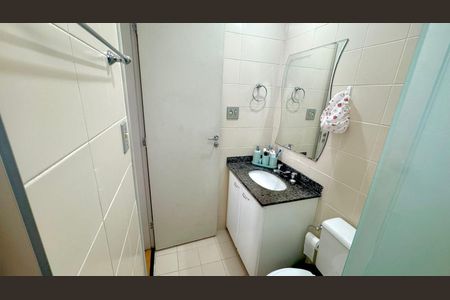 Apartamento à venda com 76m², 3 quartos e 1 vagaBanheiro