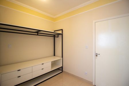 Casa de condomínio para alugar com 157m², 3 quartos e 2 vagasQuarto 2