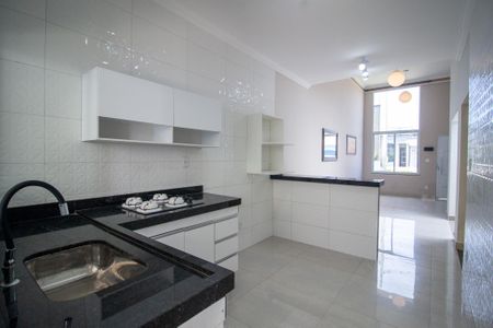 Casa de condomínio para alugar com 157m², 3 quartos e 2 vagasCozinha 