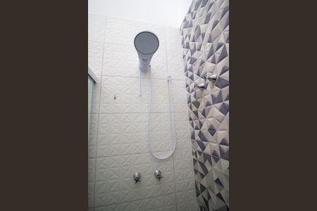 Casa de condomínio para alugar com 157m², 3 quartos e 2 vagasBanheiro 