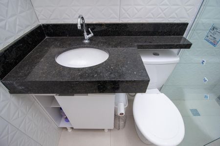 Casa de condomínio para alugar com 157m², 3 quartos e 2 vagasBanheiro 