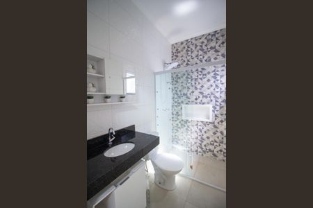 Casa de condomínio para alugar com 157m², 3 quartos e 2 vagasBanheiro da Suíte 