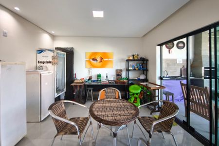 Sala de casa para alugar com 2 quartos, 200m² em Vila Alberto Simões, Campinas