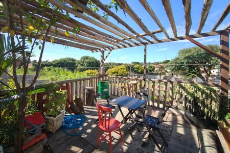 Casa para alugar com 200m², 2 quartos e 2 vagasQuintal 