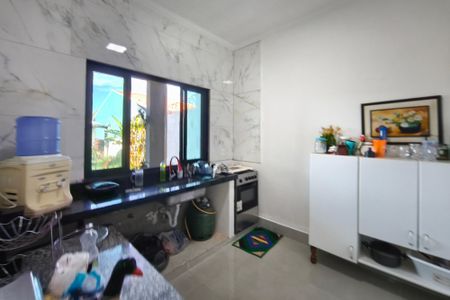 Casa para alugar com 200m², 2 quartos e 2 vagasCozinha