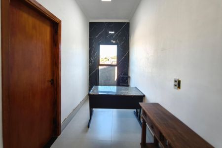 Casa para alugar com 200m², 2 quartos e 2 vagasEscritório