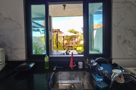 Casa para alugar com 200m², 2 quartos e 2 vagasCozinha