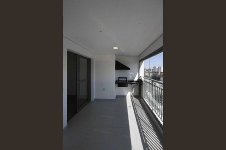 Apartamento à venda com 76m², 2 quartos e 1 vaga Apartamento à venda com 76m², 2 quartos e 1 vagaVaranda