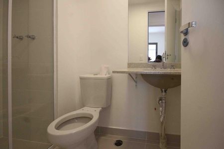 Apartamento à venda com 76m², 2 quartos e 1 vaga Apartamento à venda com 76m², 2 quartos e 1 vagaBanheiro da Social