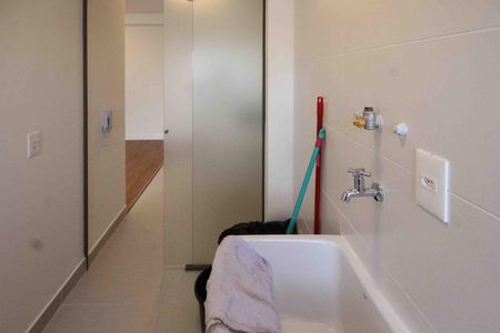 Apartamento à venda com 76m², 2 quartos e 1 vaga Apartamento à venda com 76m², 2 quartos e 1 vagaÁrea de Serviço