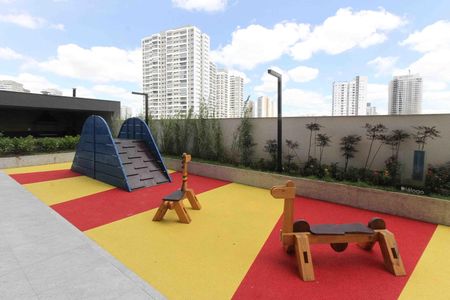Apartamento à venda com 76m², 2 quartos e 1 vaga Apartamento à venda com 76m², 2 quartos e 1 vagaÁrea comum - Playground