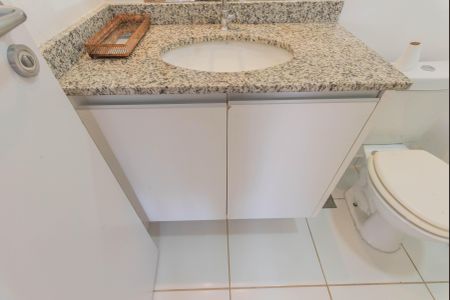 Apartamento para alugar com 65m², 2 quartos e 1 vagaBanheiro