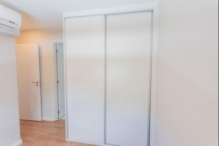 Apartamento para alugar com 65m², 2 quartos e 1 vagaSuíte