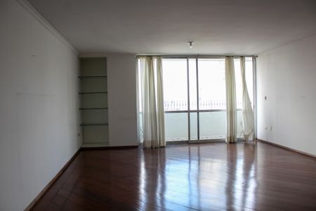 Apartamento à venda com 3 quartos, 182m² em Santa Cecilia, São Paulo
