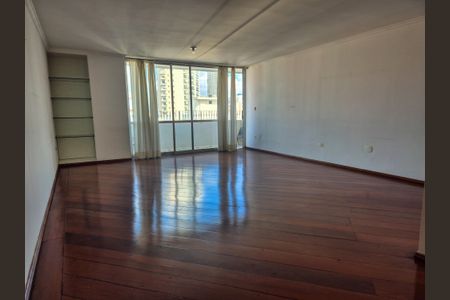 Apartamento à venda com 3 quartos, 182m² em Santa Cecilia, São Paulo