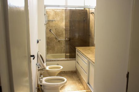 Apartamento à venda com 182m², 3 quartos e 2 vagas