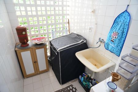 Apartamento à venda com 58m², 2 quartos e 1 vaga Apartamento à venda com 58m², 2 quartos e 1 vagaCozinha/Área de Serviço
