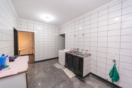 Casa à venda com 430m², 3 quartos e 5 vagas Casa à venda com 430m², 3 quartos e 5 vagasÁrea de Serviço