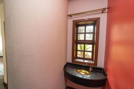 Casa à venda com 430m², 3 quartos e 5 vagas Casa à venda com 430m², 3 quartos e 5 vagasSala - Bar