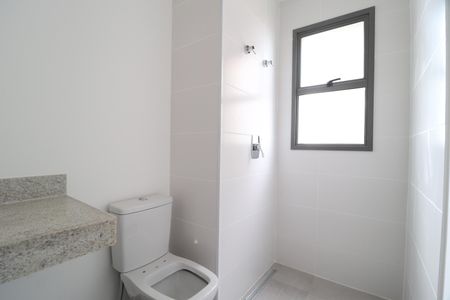 Apartamento para alugar com 96m², 2 quartos e 2 vagasBanheiro do Quarto 1