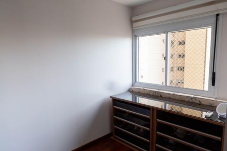 Apartamento à venda com 134m², 2 quartos e 2 vagas Apartamento à venda com 134m², 2 quartos e 2 vagasCloset da suíte