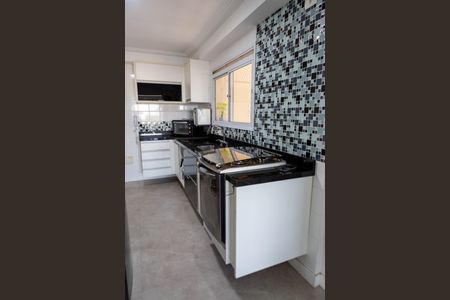 Apartamento à venda com 134m², 2 quartos e 2 vagas Apartamento à venda com 134m², 2 quartos e 2 vagasCozinha