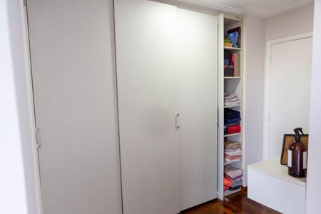 Apartamento à venda com 134m², 2 quartos e 2 vagas Apartamento à venda com 134m², 2 quartos e 2 vagasQuarto 1