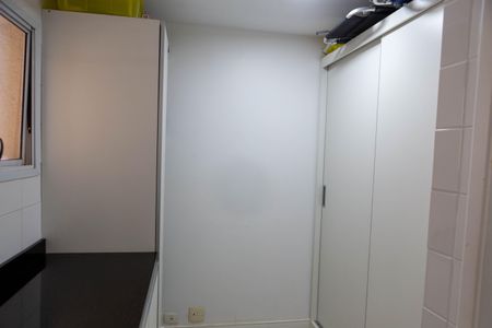 Apartamento à venda com 134m², 2 quartos e 2 vagas Apartamento à venda com 134m², 2 quartos e 2 vagasÁrea de SErviço