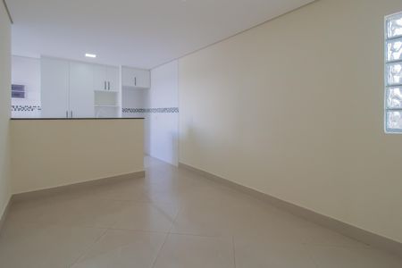 Sala/Sala de jantar de casa para alugar com 2 quartos, 48m² em Parque das Américas, Mauá